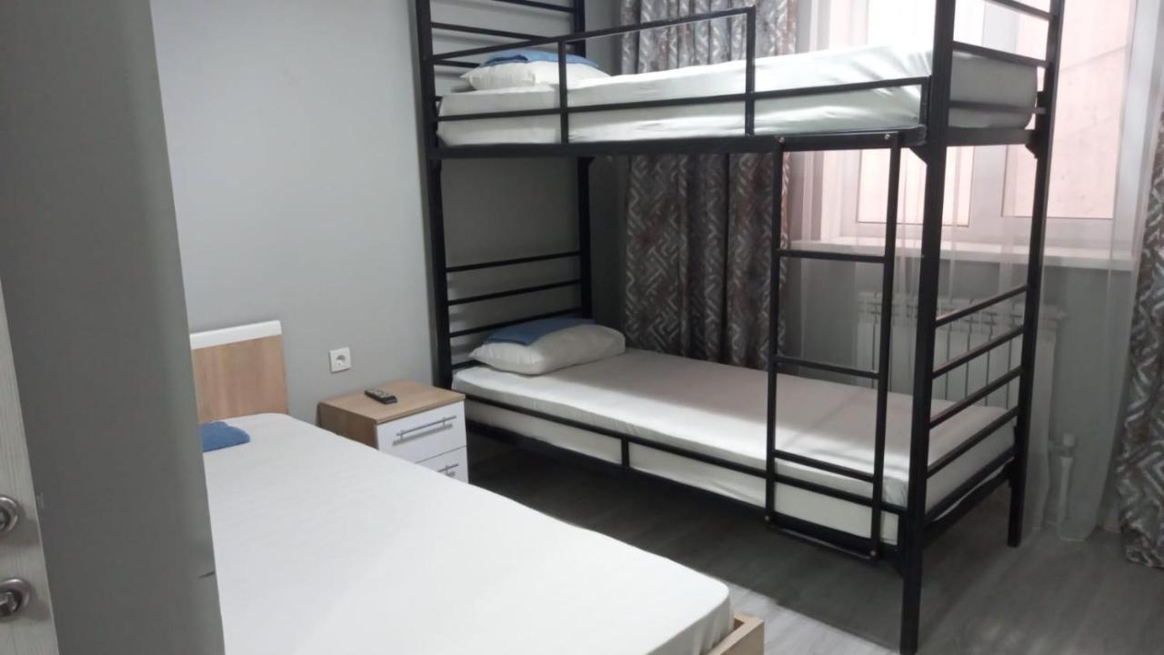 Station Hostel Atyraū エクステリア 写真