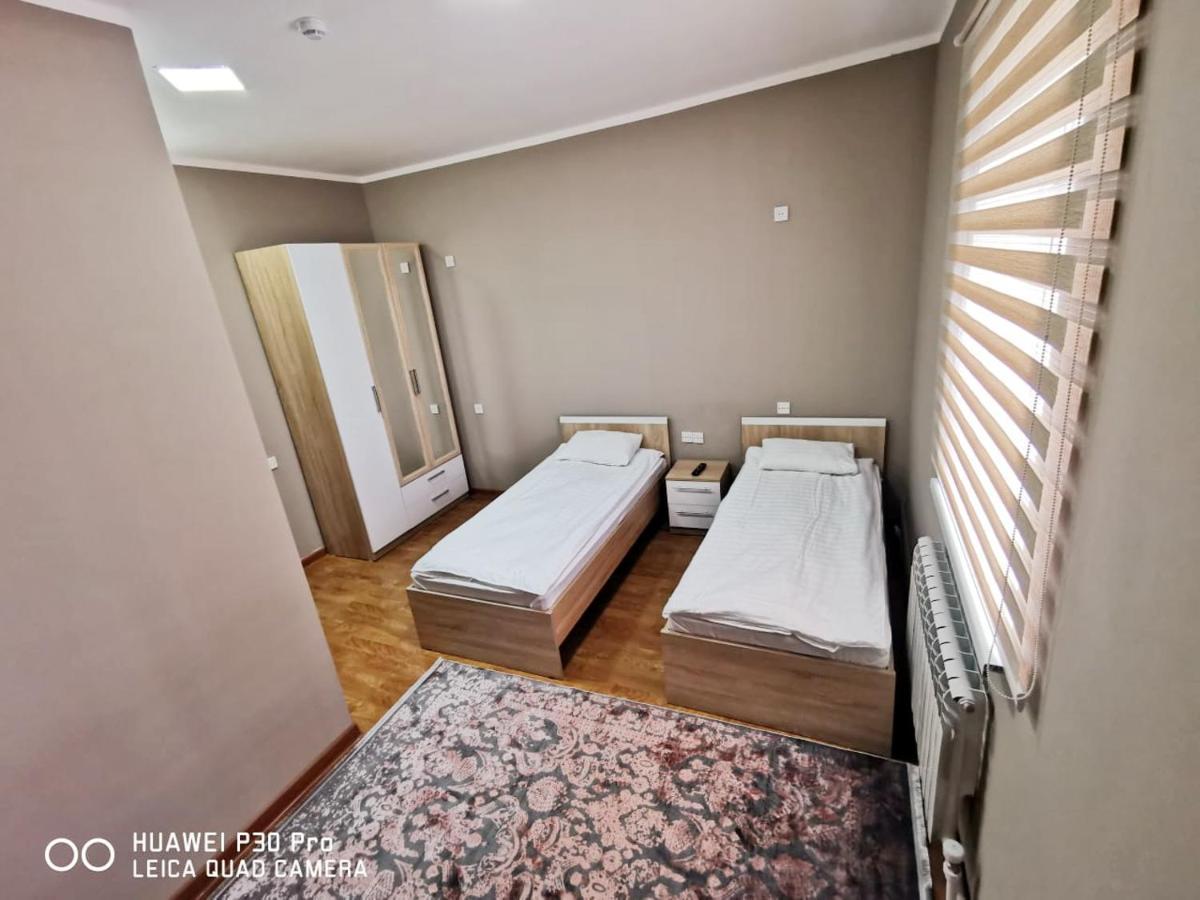 Station Hostel Atyraū エクステリア 写真