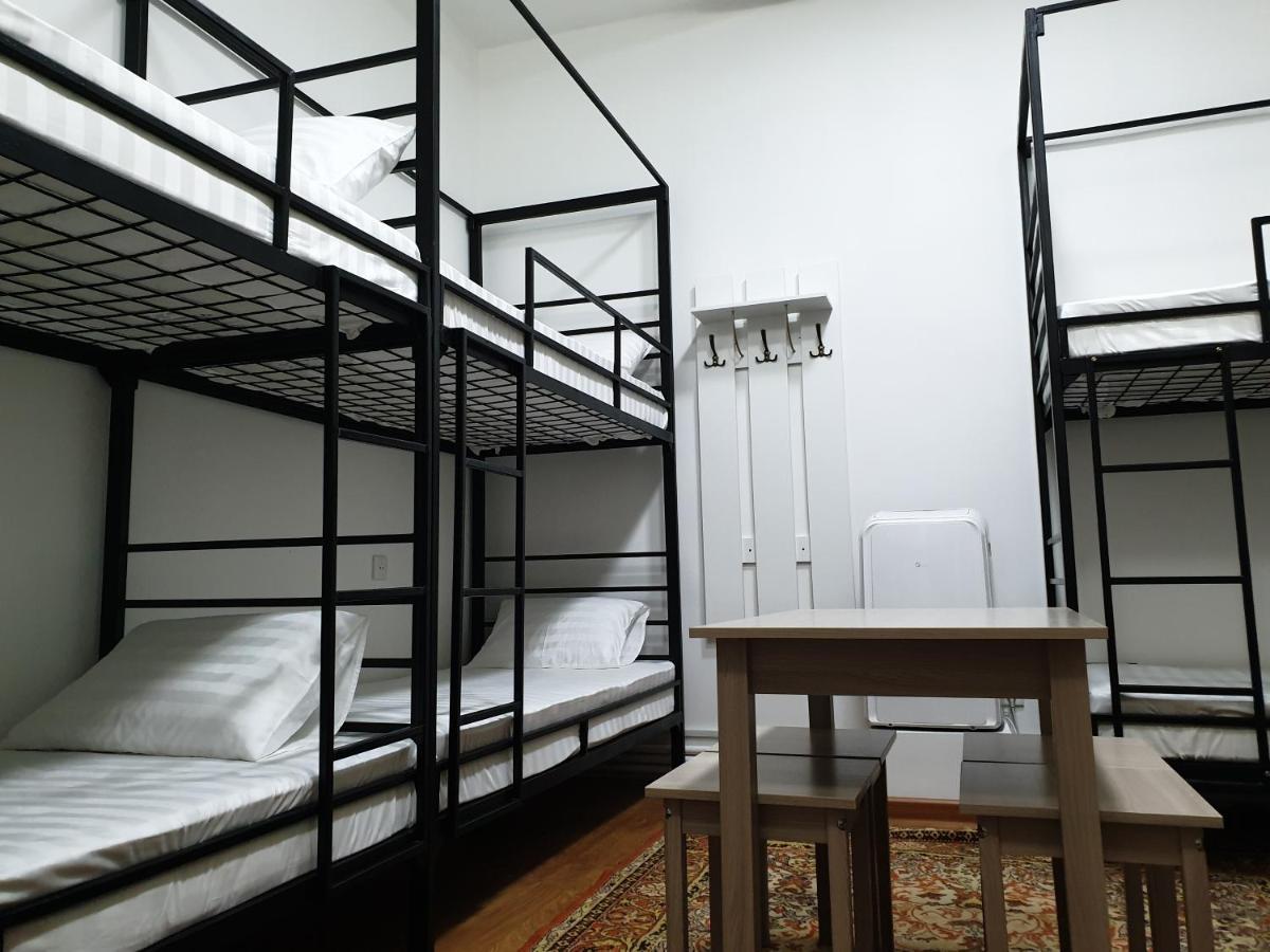 Station Hostel Atyraū エクステリア 写真