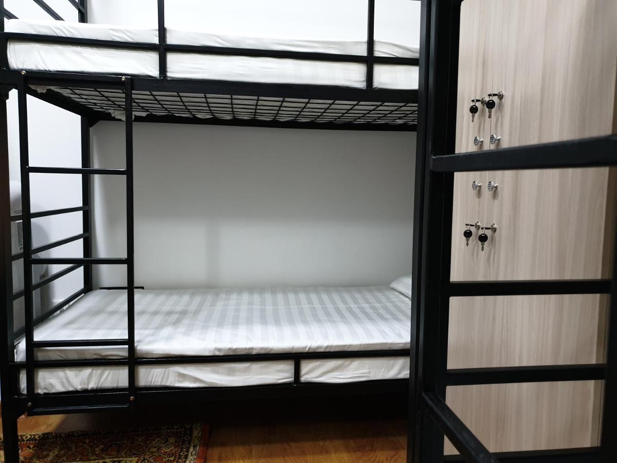 Station Hostel Atyraū エクステリア 写真