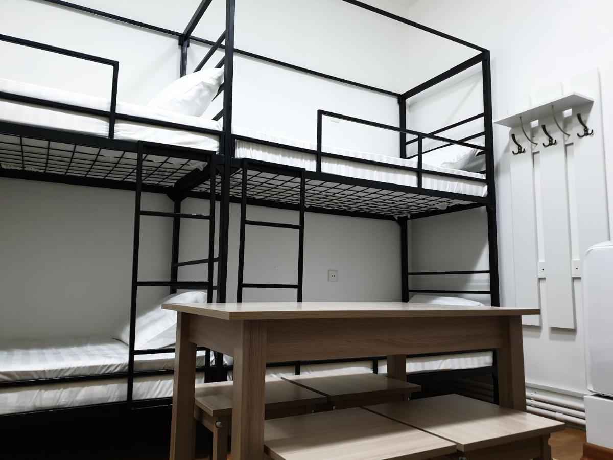 Station Hostel Atyraū エクステリア 写真