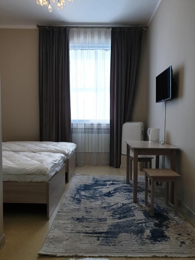 Station Hostel Atyraū エクステリア 写真